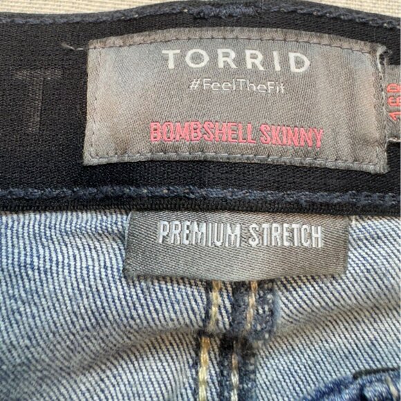 Torrid Women Bombshell Skinny Jeans Sze 16R Blue Denim Stretch Button Fly Casual - Picture 3 of 12